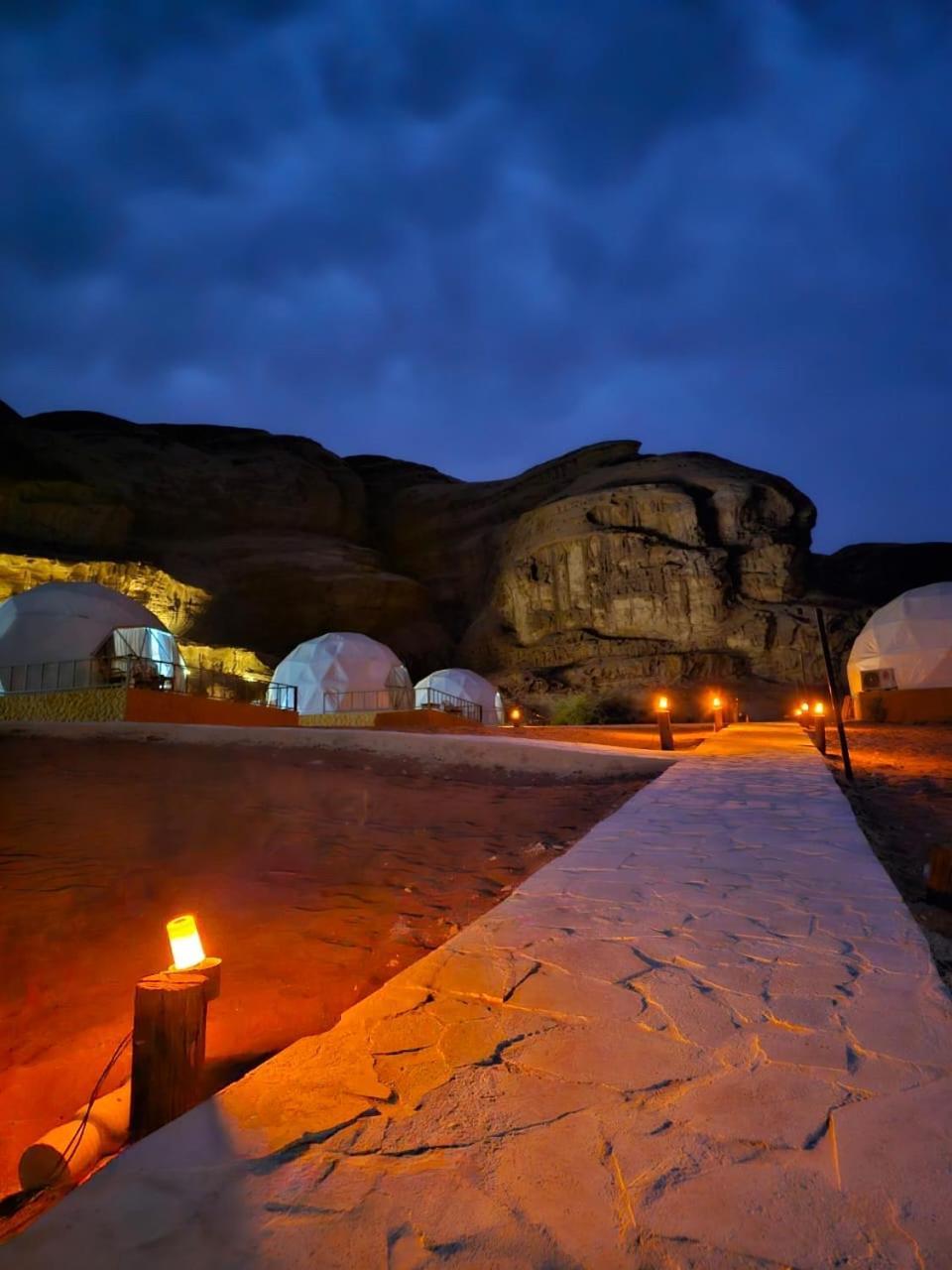 Orbit Camp Hotel Wadi Rum Eksteriør billede