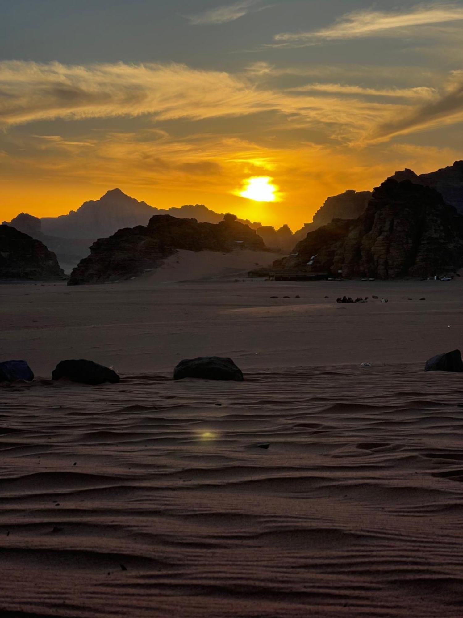 Orbit Camp Hotel Wadi Rum Eksteriør billede